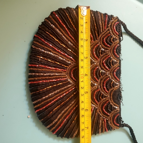 Sml beaded clutch - Picture 5 of 6